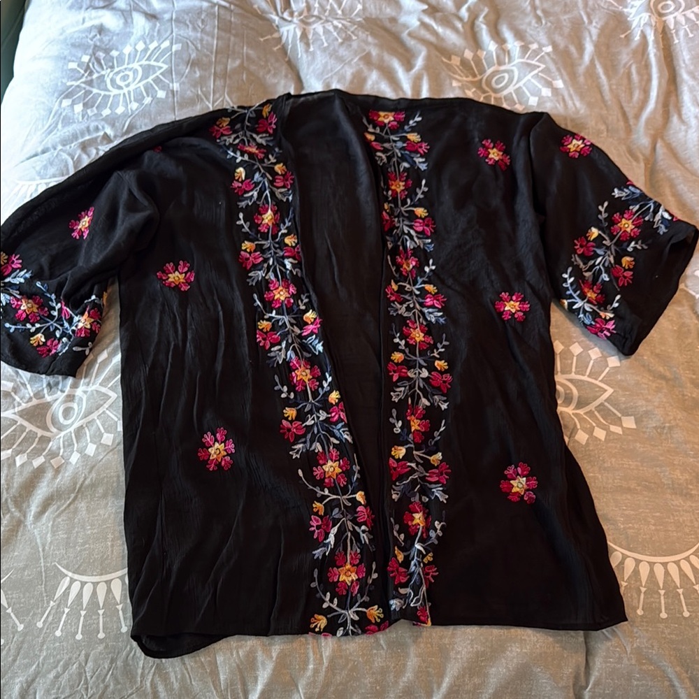 Floral Embroidered Black Kimono Top